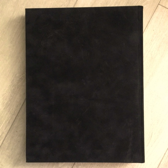 GORGIALITY BY EREZ SABAG, COFFEE TABLE BOOK, GOOD CONDITION. - Picture 2 of 3